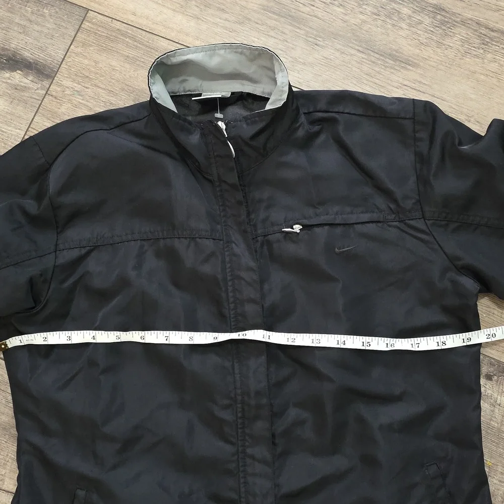 Nike Nylon Jacket Shell Black Zip Front & Zip cuffs. Covered placket